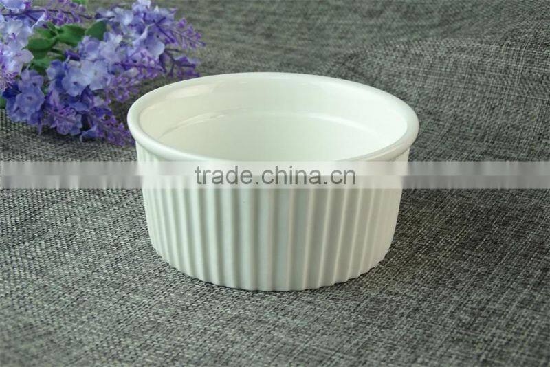 Wholesale white round porcelain ramekins ceramics Round Ramekin for Restaurant hotel