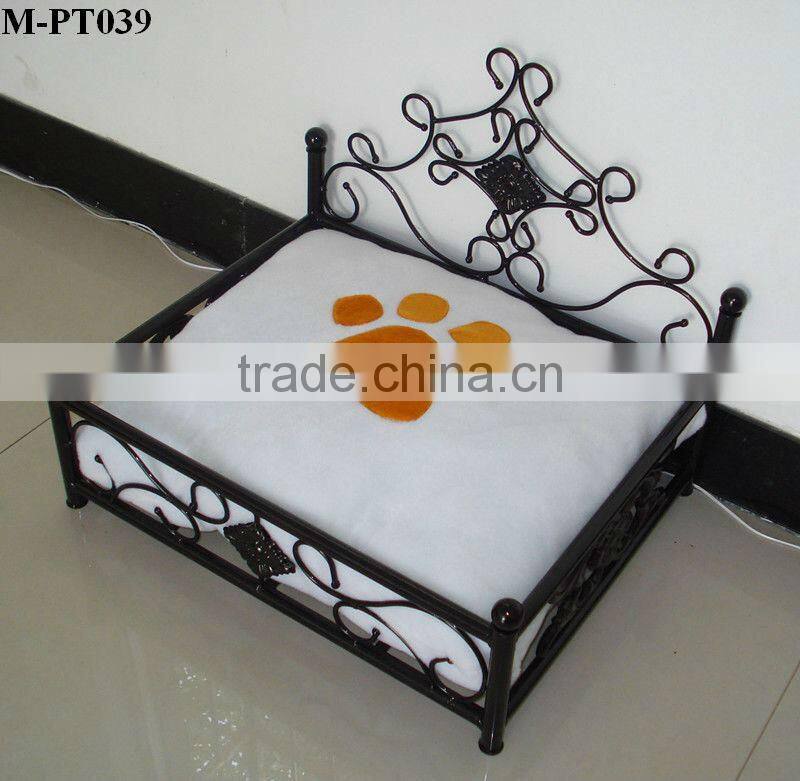 Exquisite and durable metal pet bed