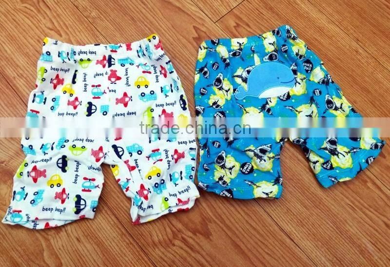 Stylish outdoor short baby trousers
