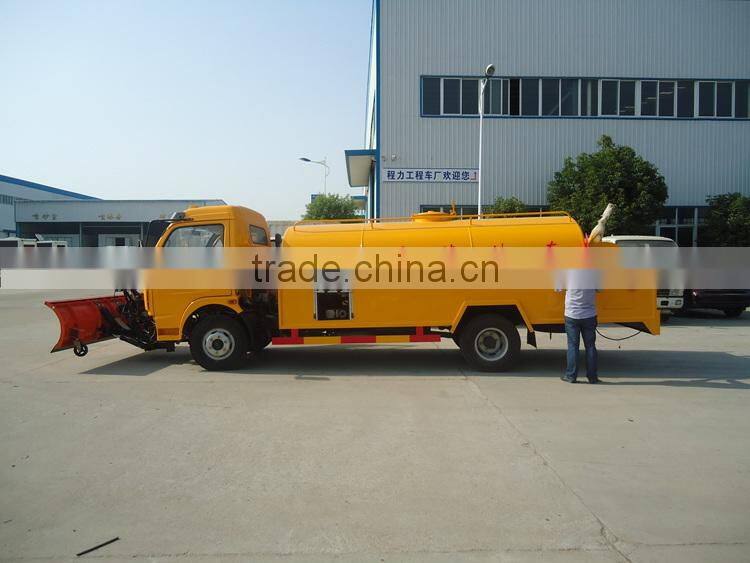 Dongfeng 5000L high pressure cleaning truck with snow sweeping equipment