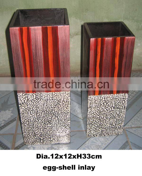 An unique design: A 12X12xH33cm lacquer vase with egg- shell inlay