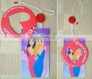 paper hanging round tags