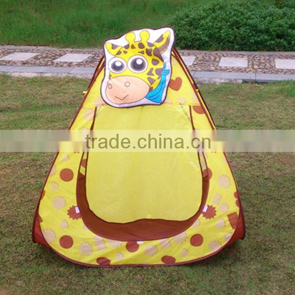 Giraffe play pop up tent
