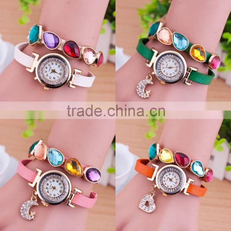 In Stock Geneva Perempuan Dots Kain Syal Band Circum Analog Pergelangan Kuarsa Menonton