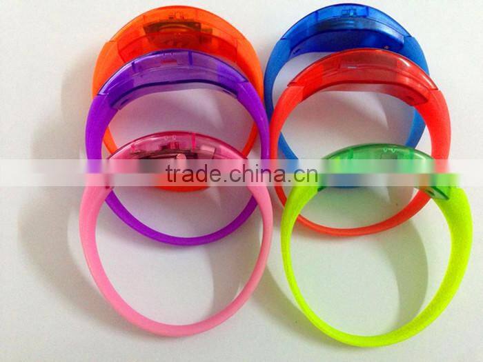 High Quality Custom LED Flashing Silicone Bracelet, LED Light Silicone Wristband