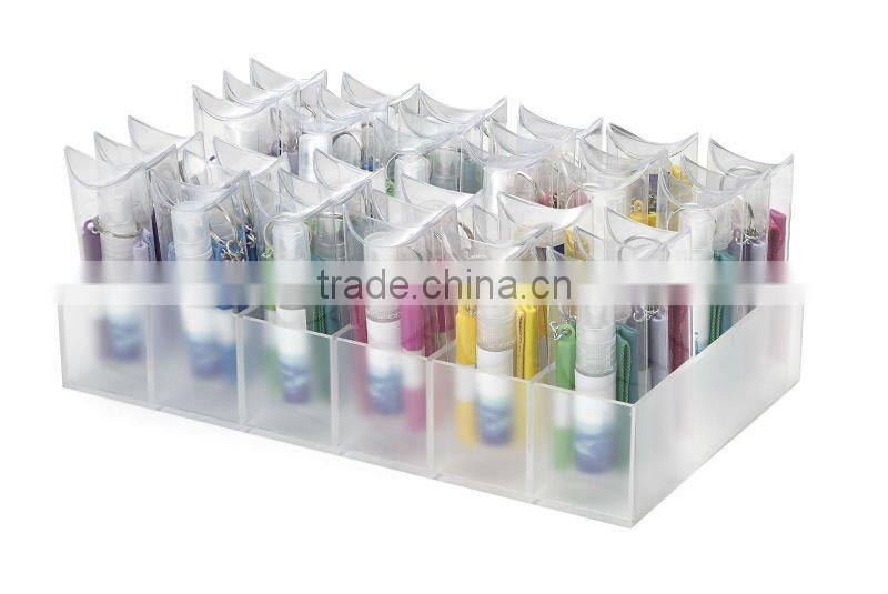 Spray lens cleaner with display