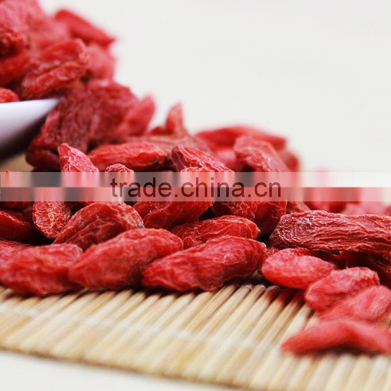 chinese gouqi berries dry herbal tea protect liver and kidneys