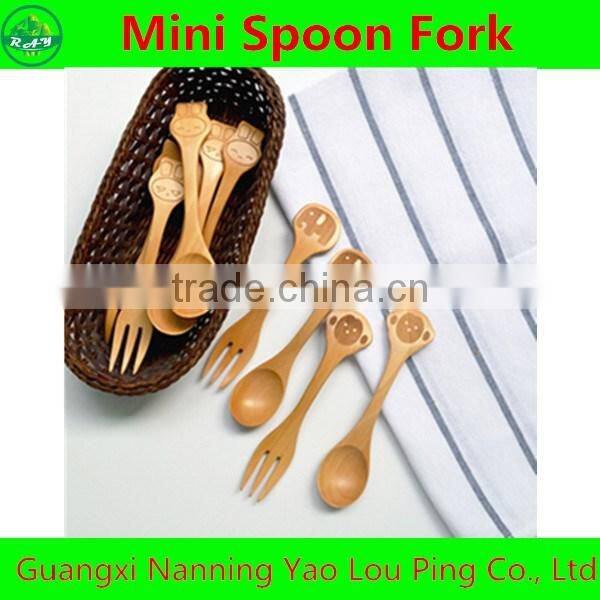 color knife fork spoon
