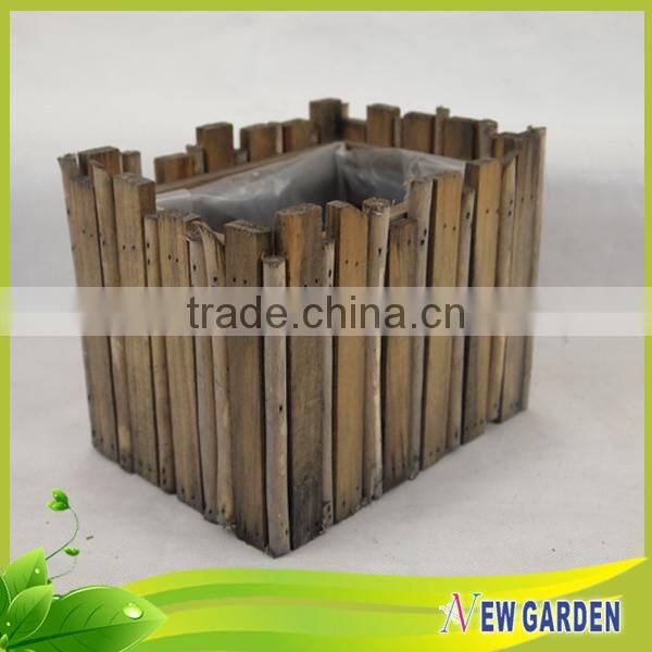 Factory Price Plastic Liner and Wooden Design Garden Flower Pot