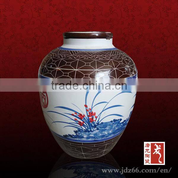 Classic Chinese design ceramic wine jug