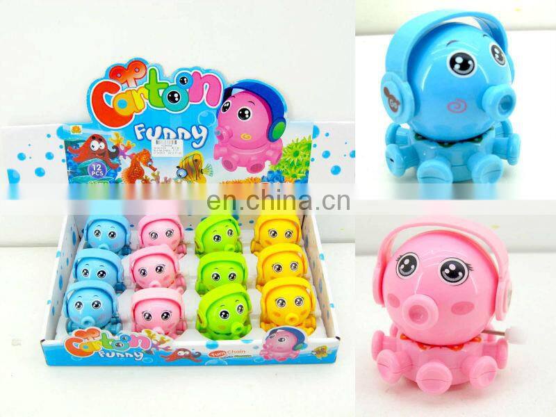 New item funny cheap rolling wind up moving toy animal for kids