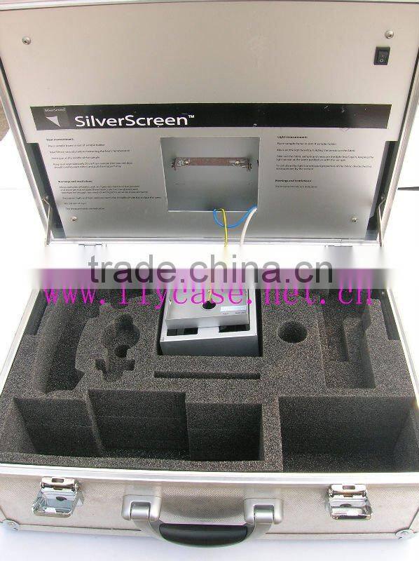 2013 new design UK style Aluminum instrument case with logo print