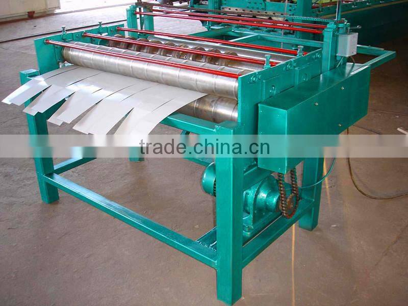 Simple steel slitting equipment