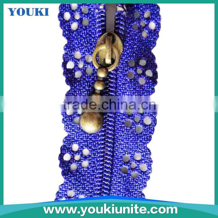 3# Nylon Zipper Close-end With Fancy Slider YKN-2004