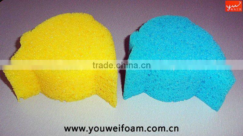 Spray polyurethane foam for cleaning