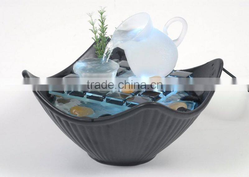 Ball fountain for tabletop decoration