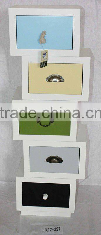 Colorful partition drawers with different handles