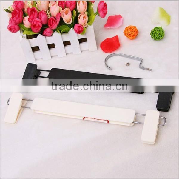 custom hard plastic hanger with metal hook/cheap plastic hanger with metal hook/custom hanger manufacturer