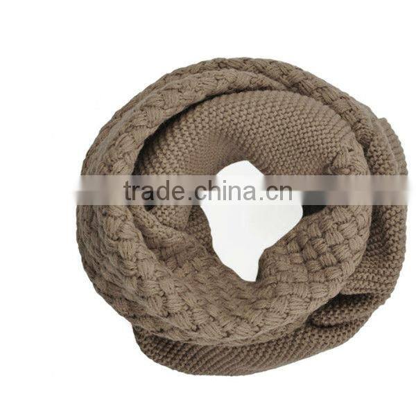 Hot-selling fashion acrylic snood scarf