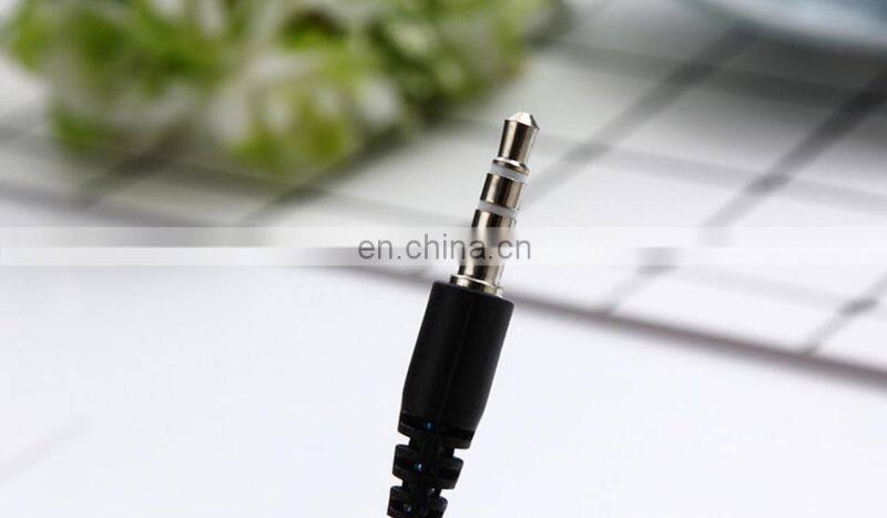 2018 red color In-ear Headsets Stereo for Android iOS Smartphone