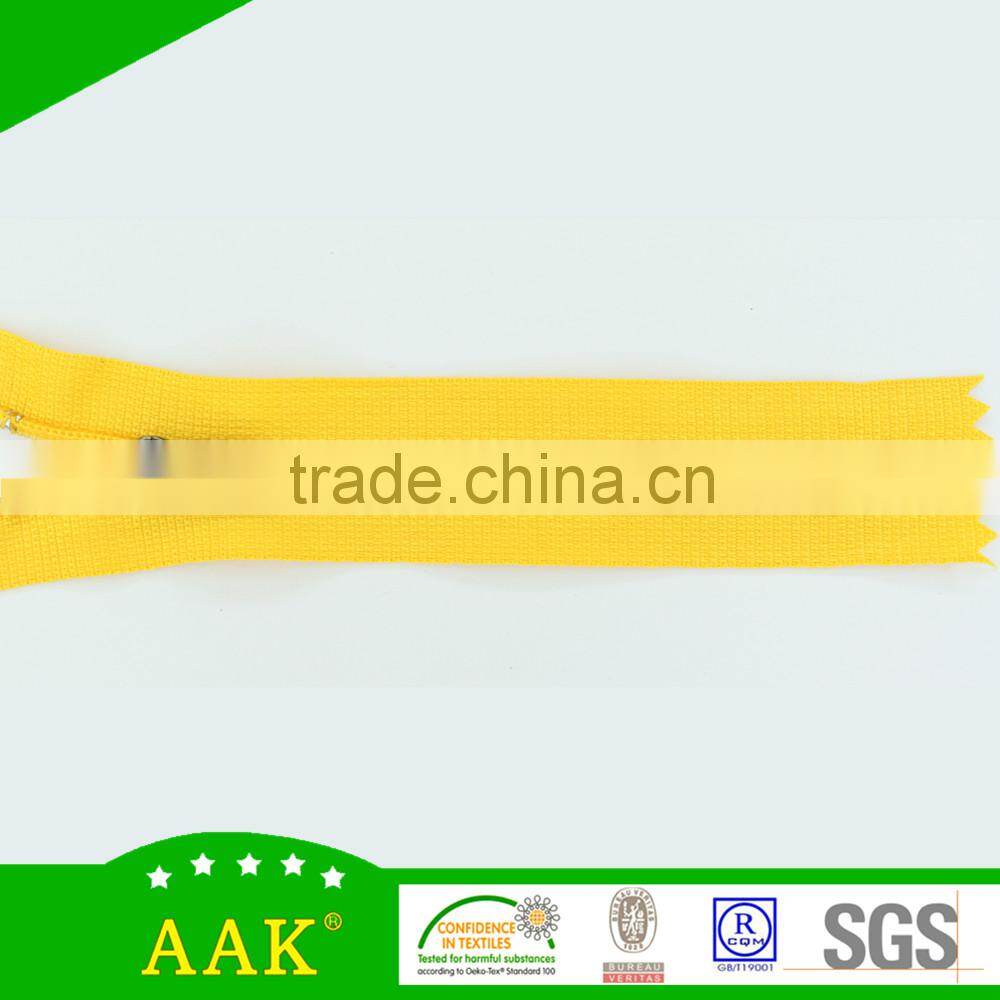 Fashion bags apparel textiles accessories 3.5# close end nylon zips