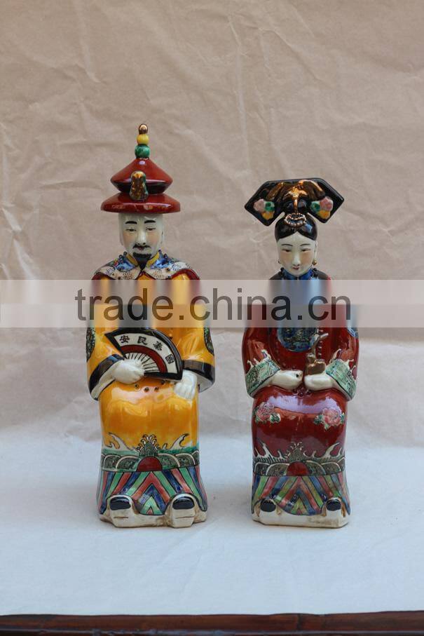 Chinese antique blue and white ceramic figure sculpture