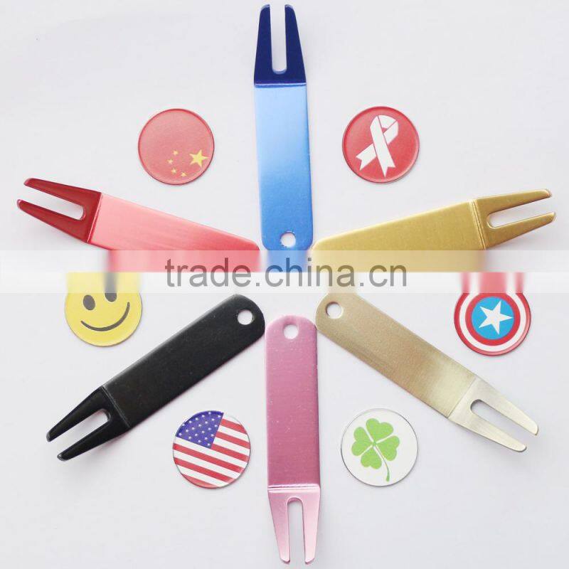 cheap price in stock golf divot tool with different ball markers for sale