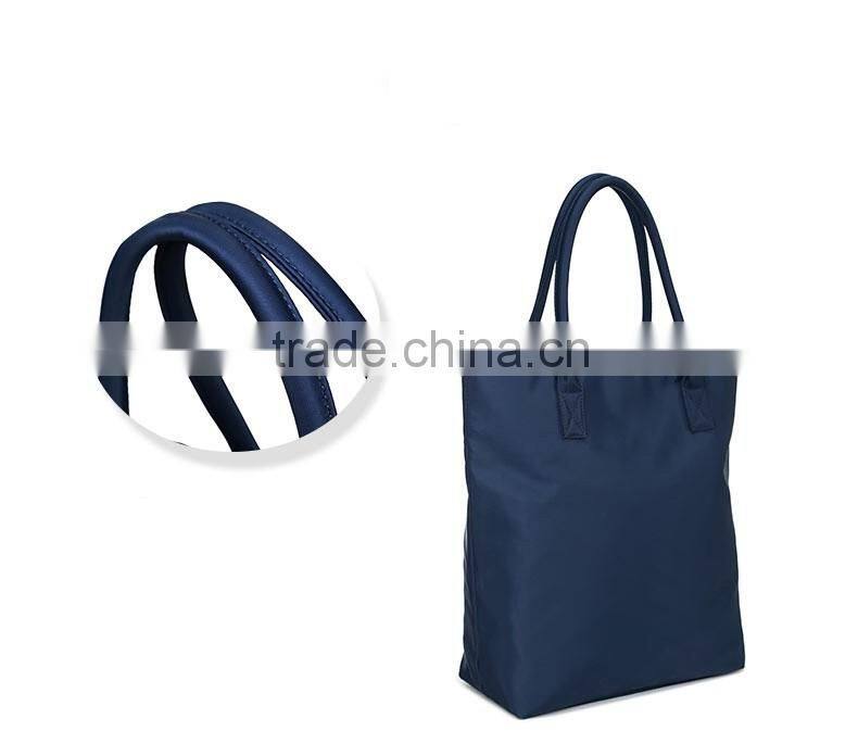 Factory wholesale fashionable leisure nylon waterproof zippered multi-functional tote bag GW742