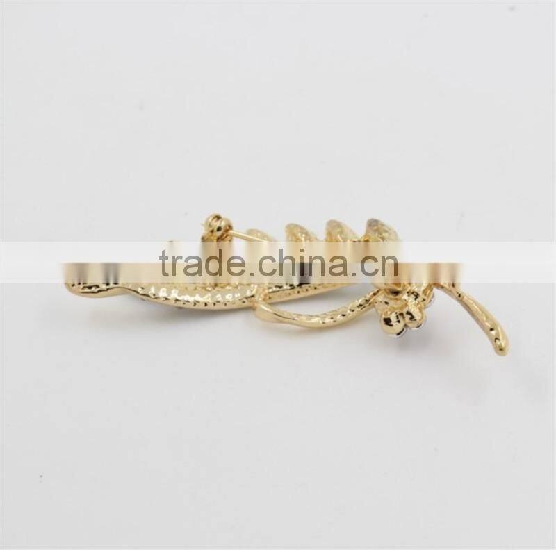 latest brooch flower design rhinestone brooch pin gold/silver fancy brooch