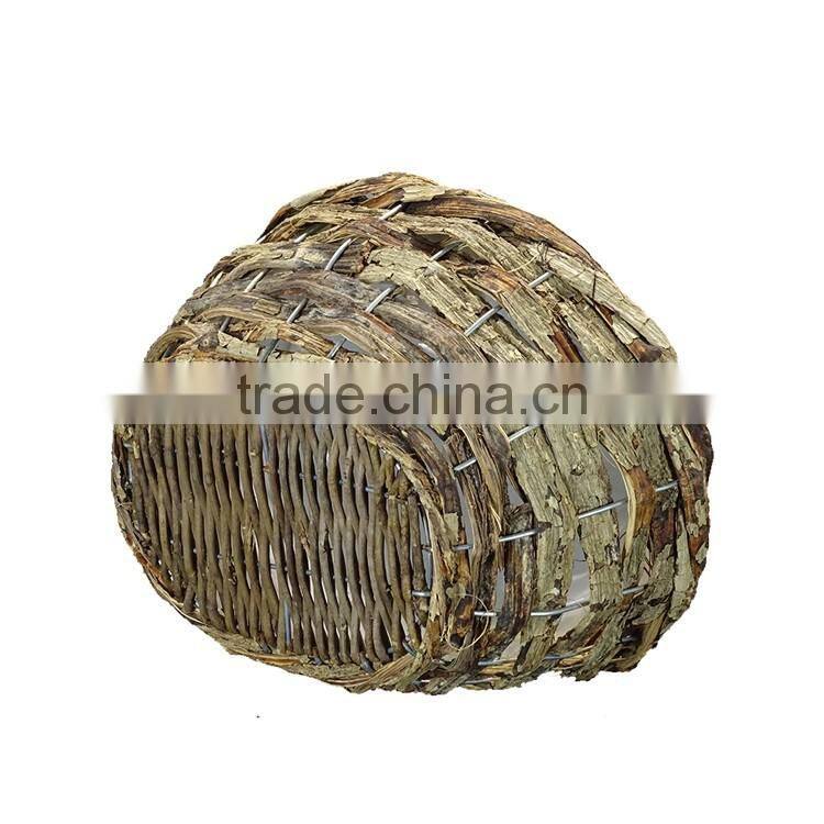 Round natural rattan basket for garden planter