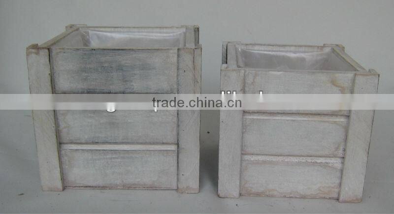 square antique with wash wood planter