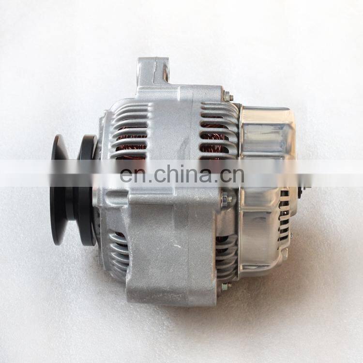 Excavator Diesel Engine Parts B3.3 QSB3.3 24V Alternator 4982231