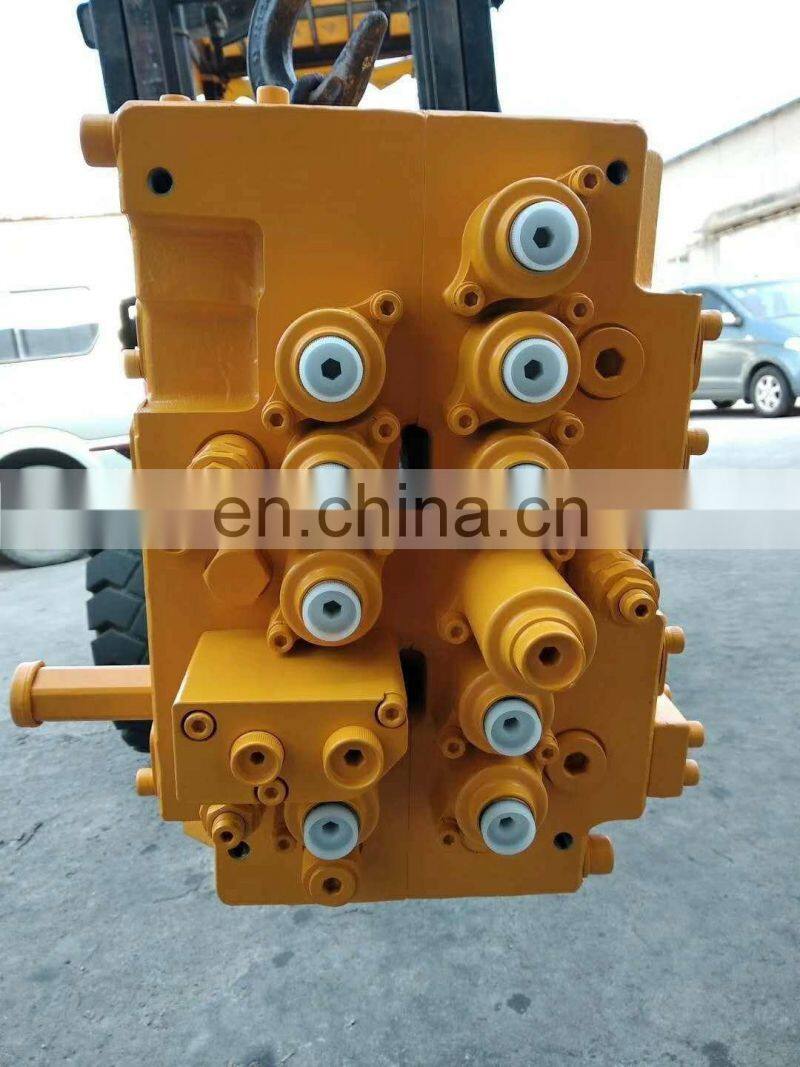 31N6-18000 R210-7 Excavator Main Valve R210LC-7 Control Valve