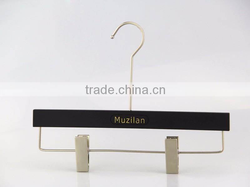 CY-650 Luxury black rubber hanger touch soft flocking plastic belt hanger