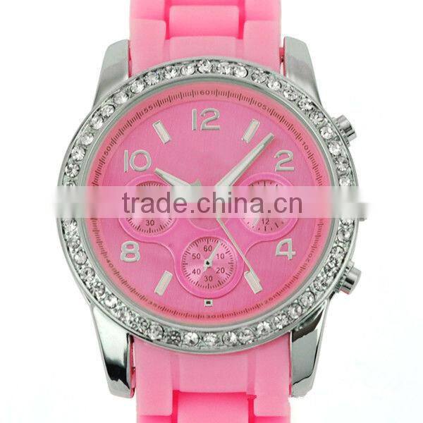 shinny naughty diamond shape crystal watch