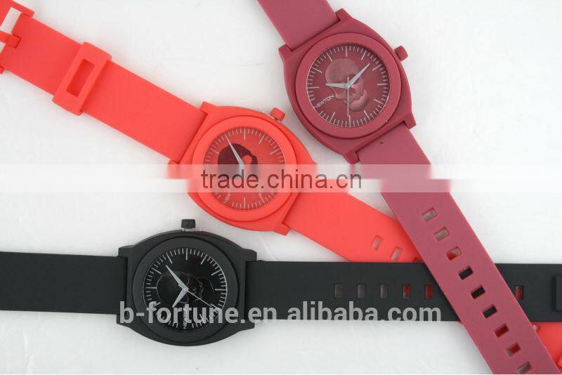 FT1203C_DR 3 hands PU strap Crossbone Pirate quartz Skull image watch