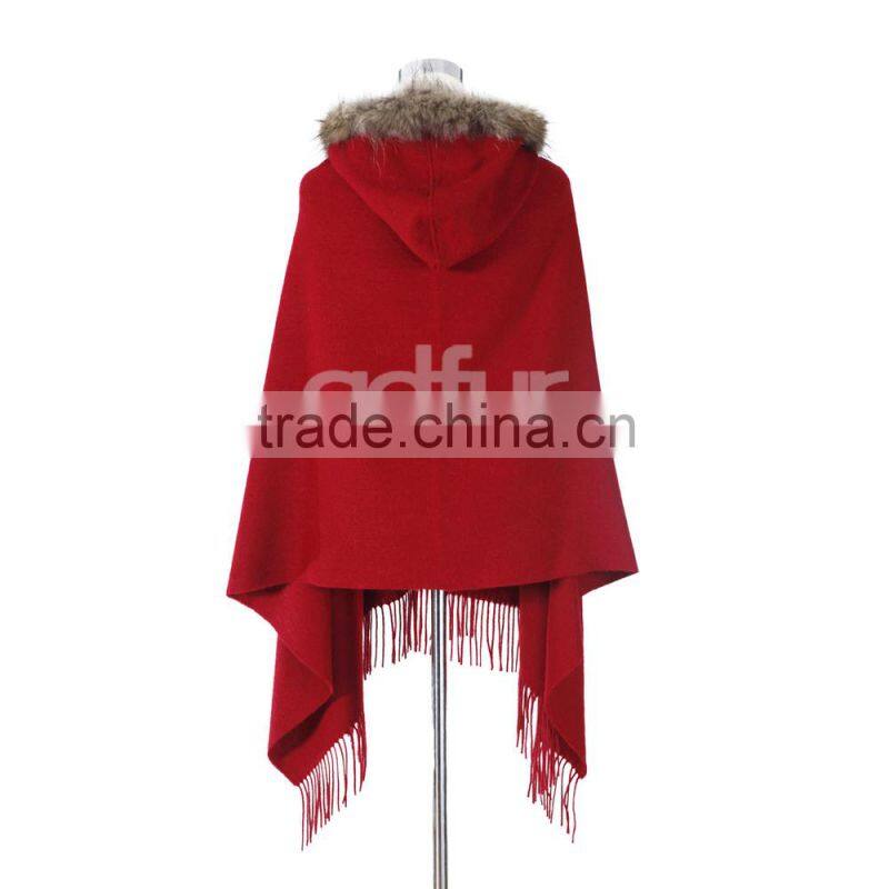 QD30362 New Design Women Shawl with Raccoon Dog Trim Hoody