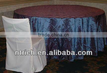 Delicate checkered table cloth for banquet,taffeta pintuck table cover