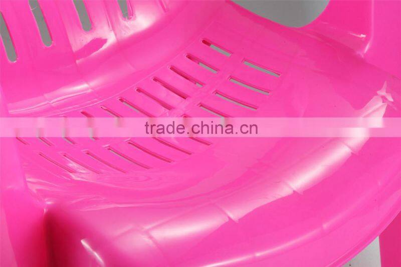 Comfortable Leisure Plastic Chair With Arm