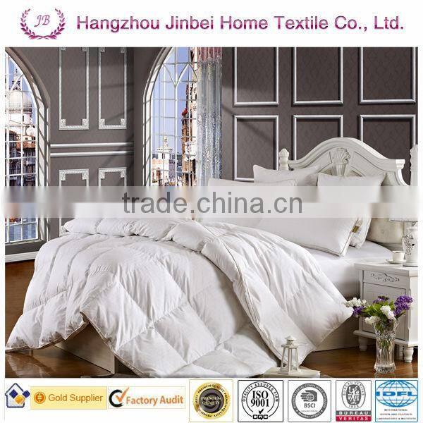 luxury five star hotel whit goose feather duvet