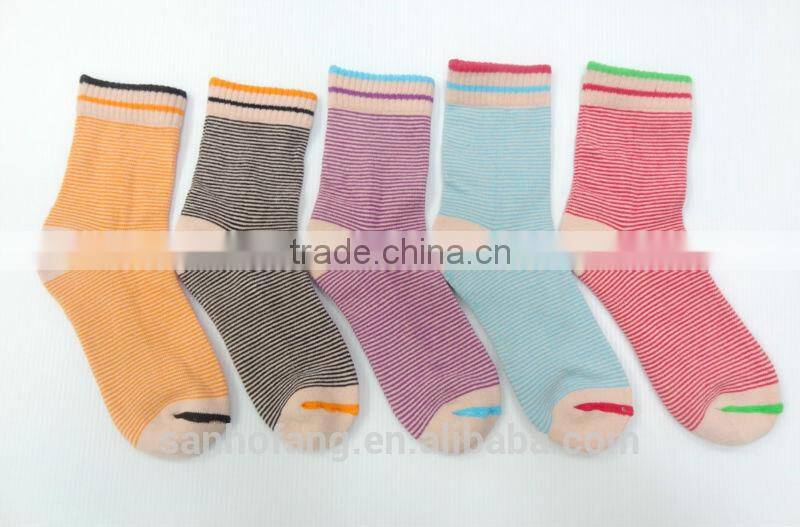 Colorful Thin Stripe Design Cotton Ankle Socks