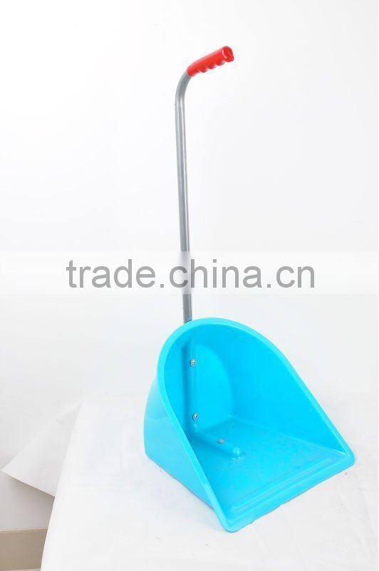 Manure scoop of horse yard equipment