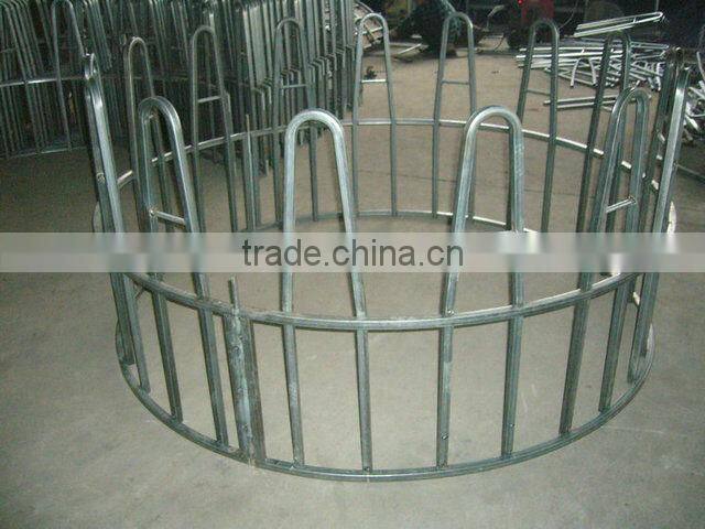 Round bale feeders Animals Hay Feeder
