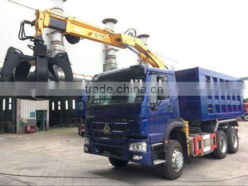 PETAL CRANE WITH CARGO BODY