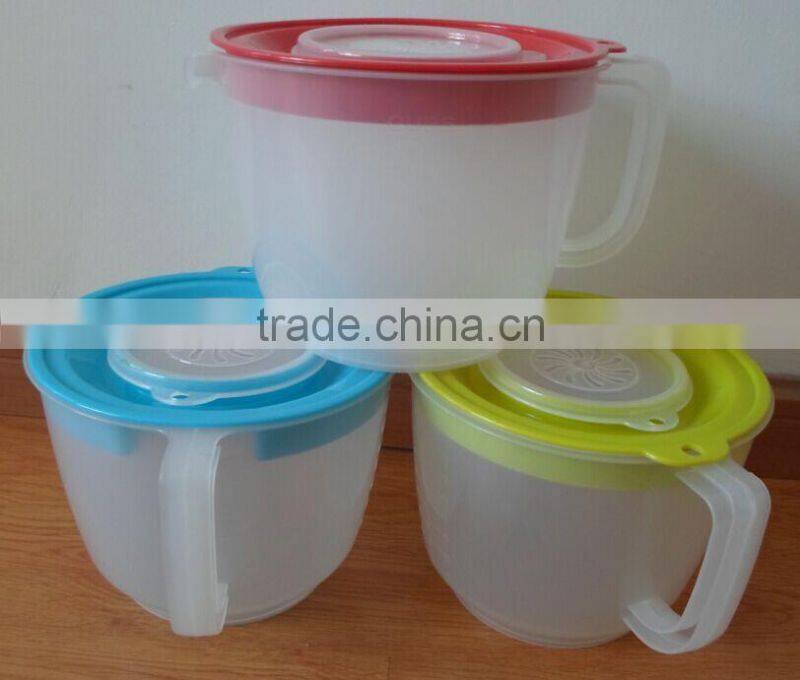 Plastic Measuring Pitcher,Mix & Pour Measuring Pitcher with Lid,BPA free Plastic Pitcher
