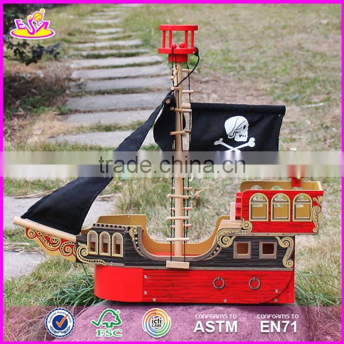 2017 Top fashion children imagine shark bite pirate ship wooden toy pirate ship & pirate play set W03B060-S