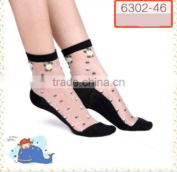 Hot sales Colorful Ultrathin Transparent Beautiful Crystal Elastic Calcetines Short Women Socks Summer Sock Womens
