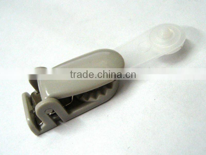 SG-04 badge clip