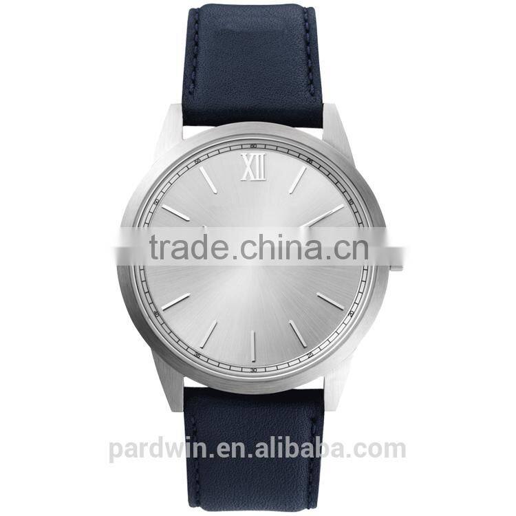 2 Hands watch movement with date function PVD stainless steel case and buckle 5ATM water resistant smooth navy leather strap