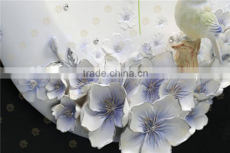 High quality Relief embossed delicate family decor mini clock/